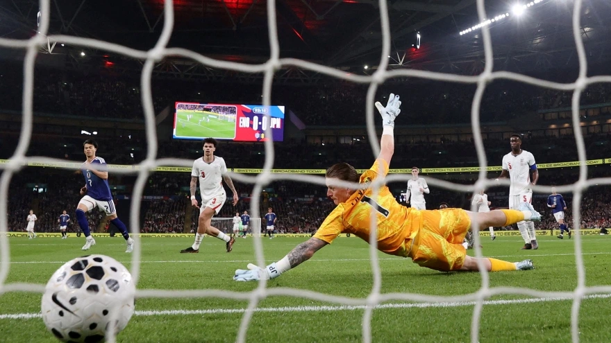 ĐT Nhật Bản tạo nên dấu mốc đặc biệt cho bóng đá châu Á